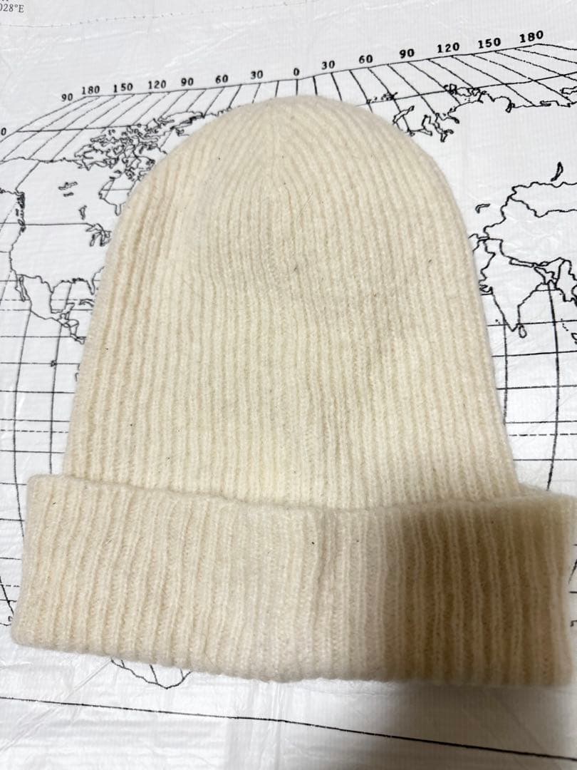 MONCLER ホワイト ニットキャップ