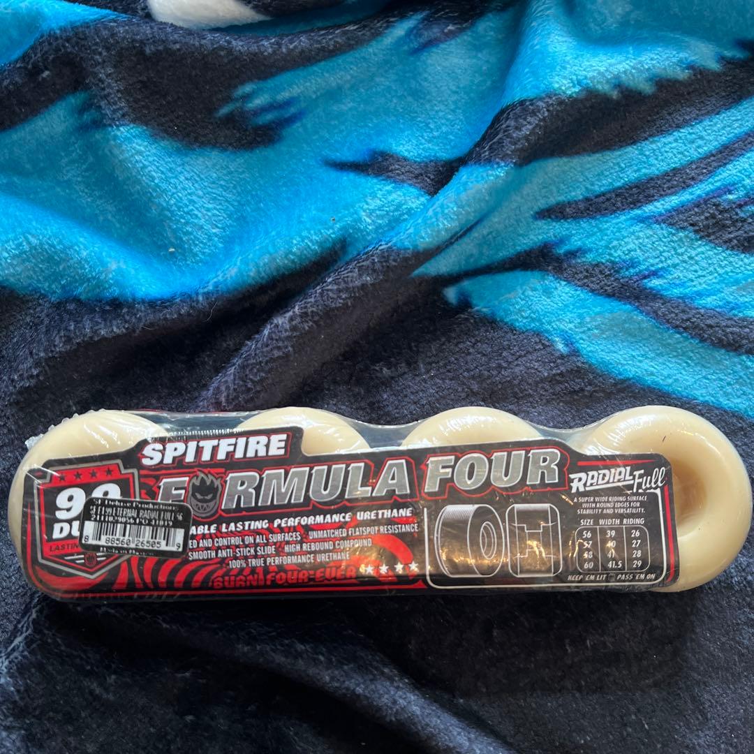 Spitfire フォーマル4 RADIAL FULL 56mm99Duro