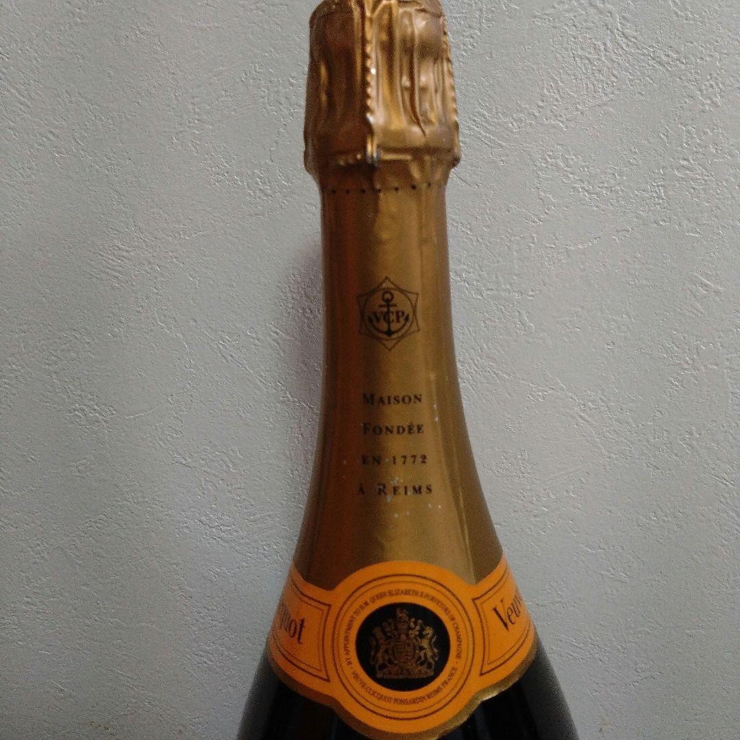 古酒/未開封 ヴーヴ・クリコ シャンパン 1500ml 12度