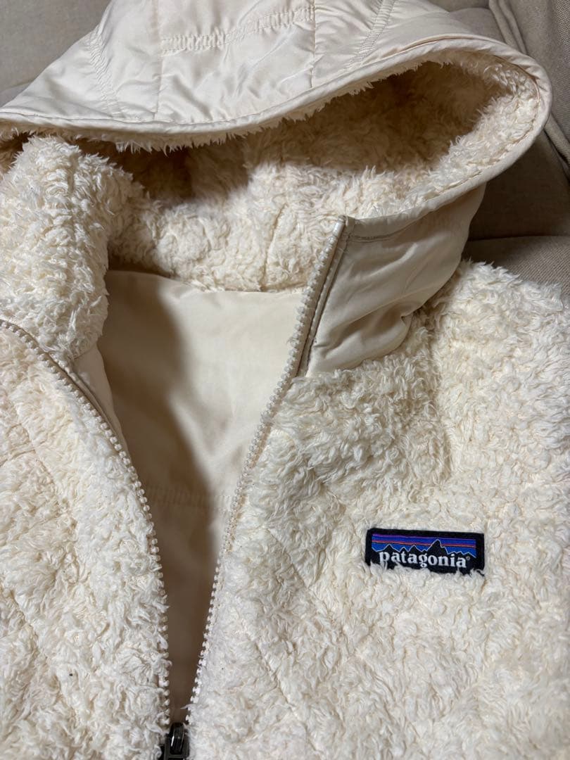 patagonia フード付きフリースベスト　ロスガトスフーデッドM