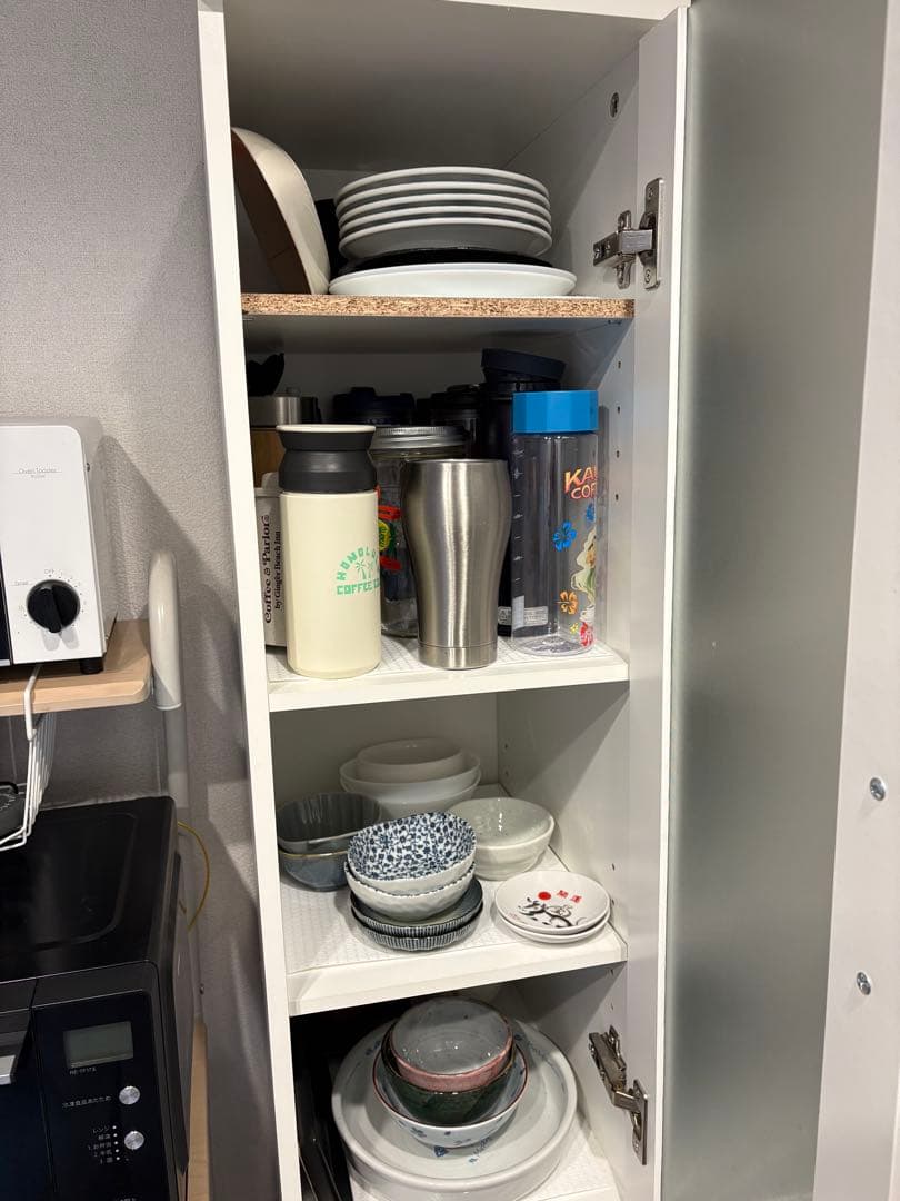 ホワイト食器棚 ガラス扉付き