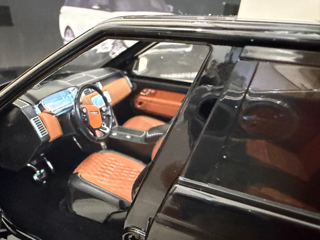 1/18 ランドローバー レンジローバー 50th限定車 オートバイオグラフィー