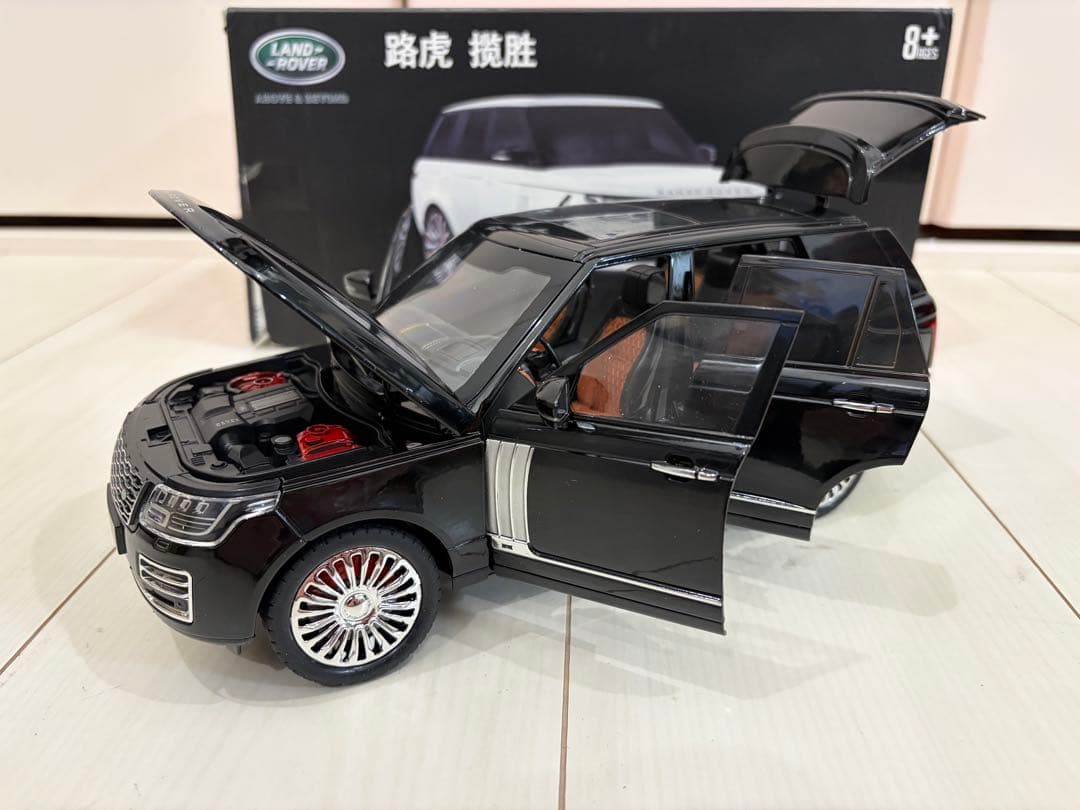 1/18 ランドローバー レンジローバー 50th限定車 オートバイオグラフィー