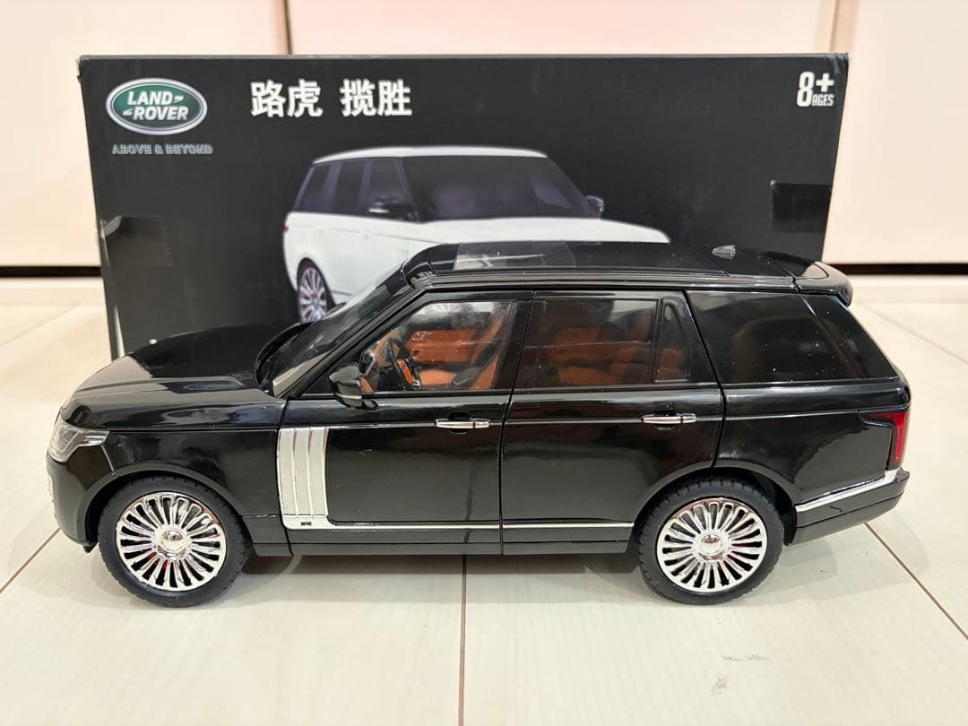 1/18 ランドローバー レンジローバー 50th限定車 オートバイオグラフィー