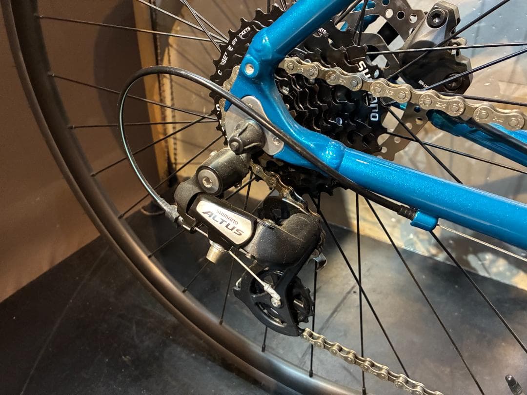 E15 クロスバイク Bianchi ROMA3 油圧式ディスク 500mm