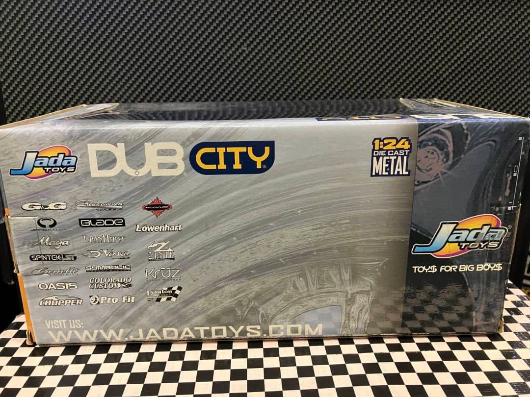 ミニカー jada DUB CITY SCION xB 1/24