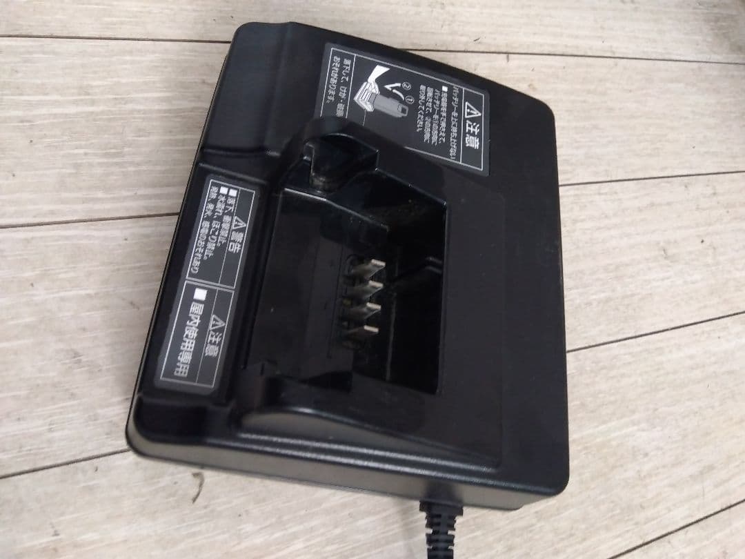 バナソニック充電器