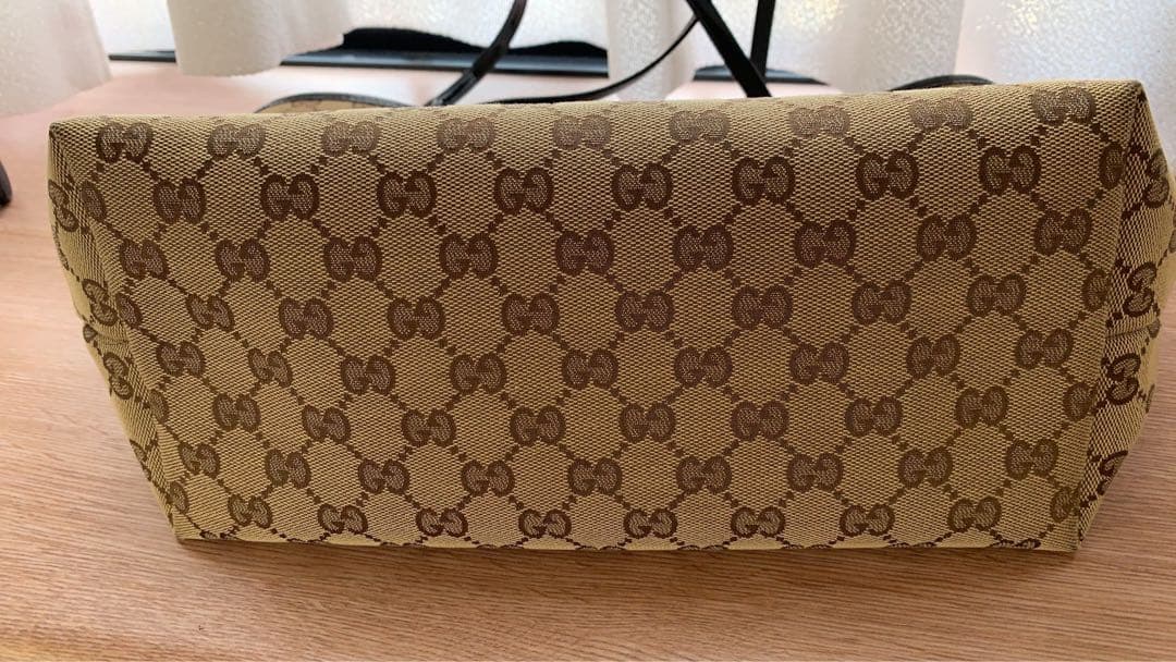 GUCCI GGパターンキャンバスバッグ