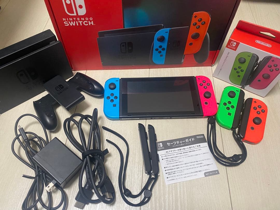 Nintendo Switch 本体 Joy-Con 2セット付き 動作品