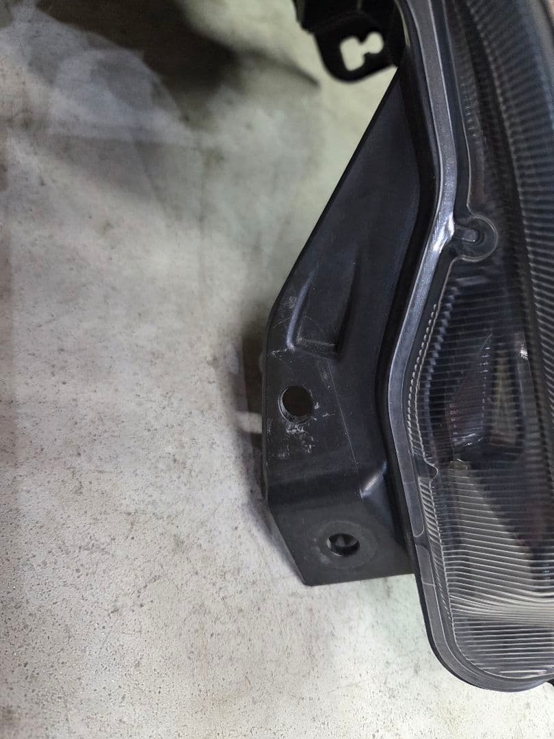 日産 E12 ノート 後期型 右側ヘッドランプユニット