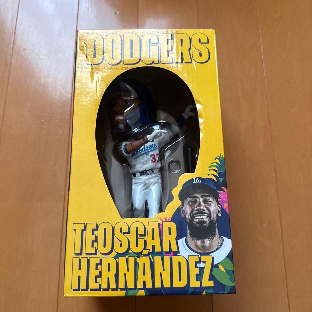 ドジャース　TEOSCAR HERNANDEZ ボブルヘッド