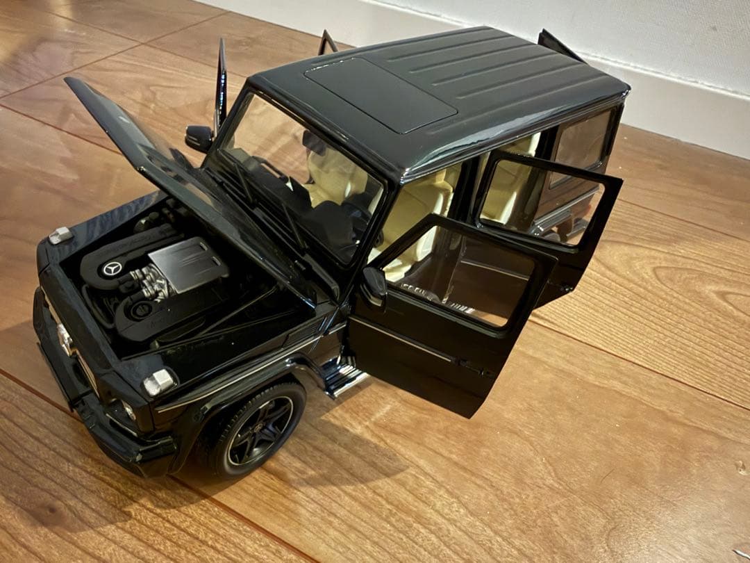G Class ミニカー　1/18