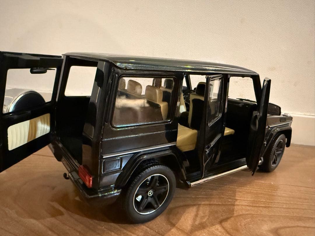 G Class ミニカー　1/18