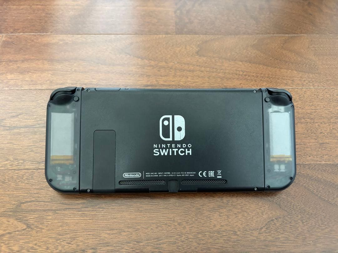 Nintendo Switch ピカチュウデザイン