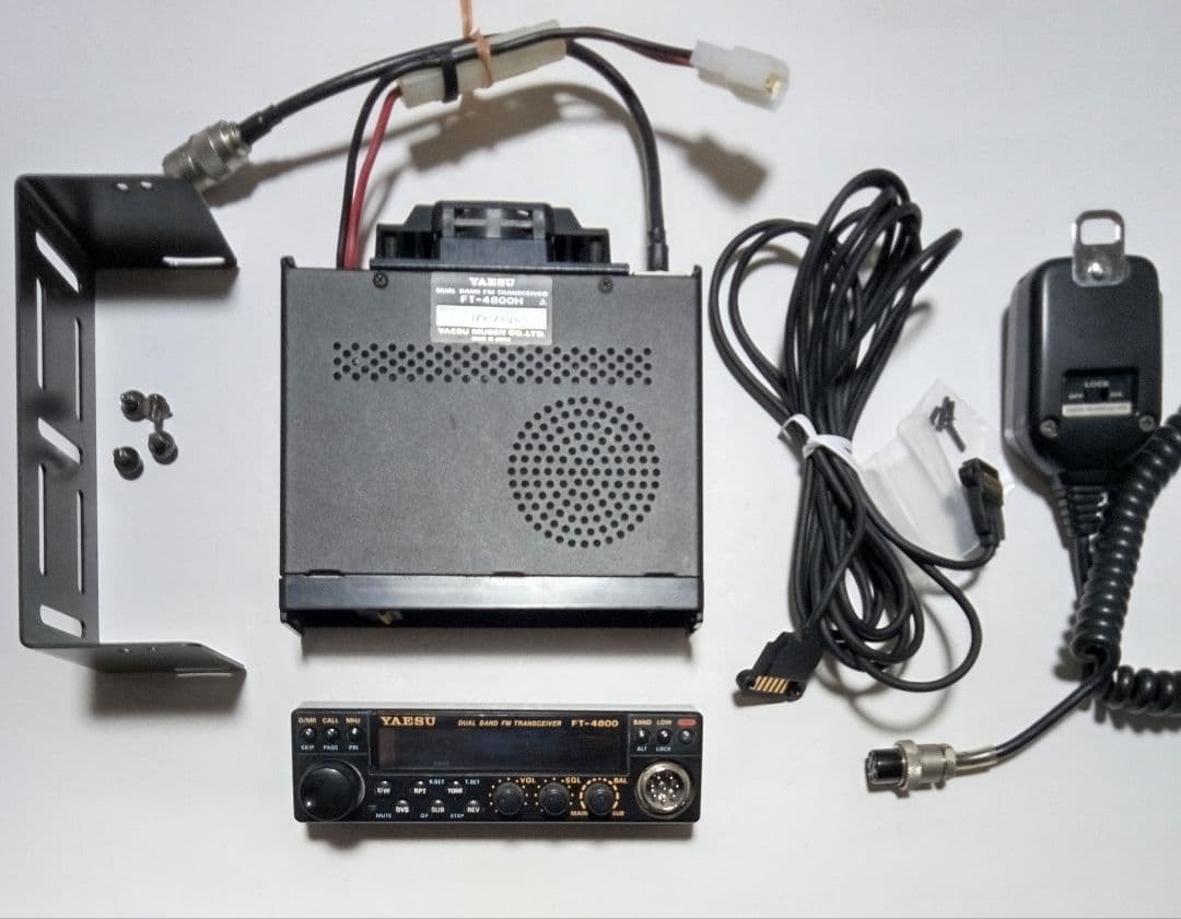 八重州無線　FT-4800H　145/433 ハイ・パワー モービル無線機