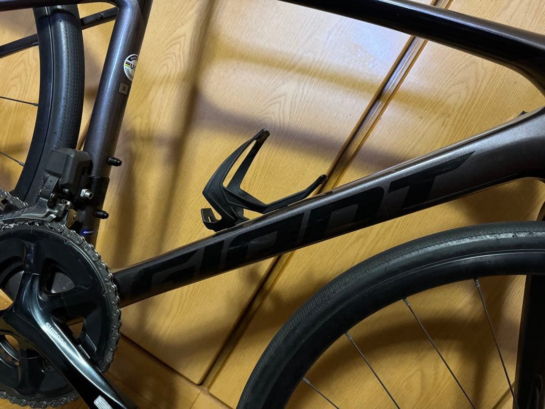 GIANT DEFY ADVANCED 1 2023 年　12速　105Di2