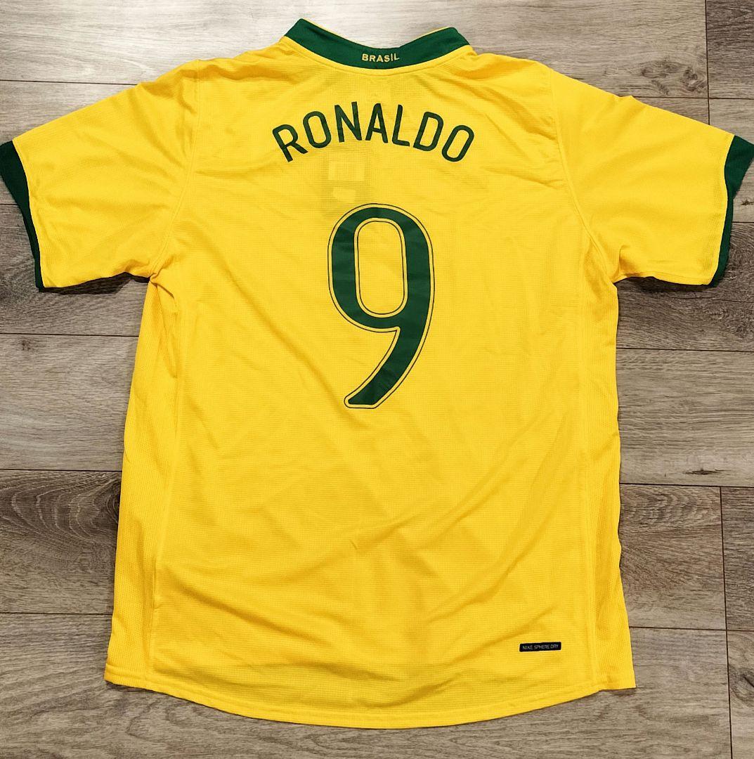 サッカー　ユニフォーム　ブラジル　KAKÁ 8番 ロナウド9番　ナイキ