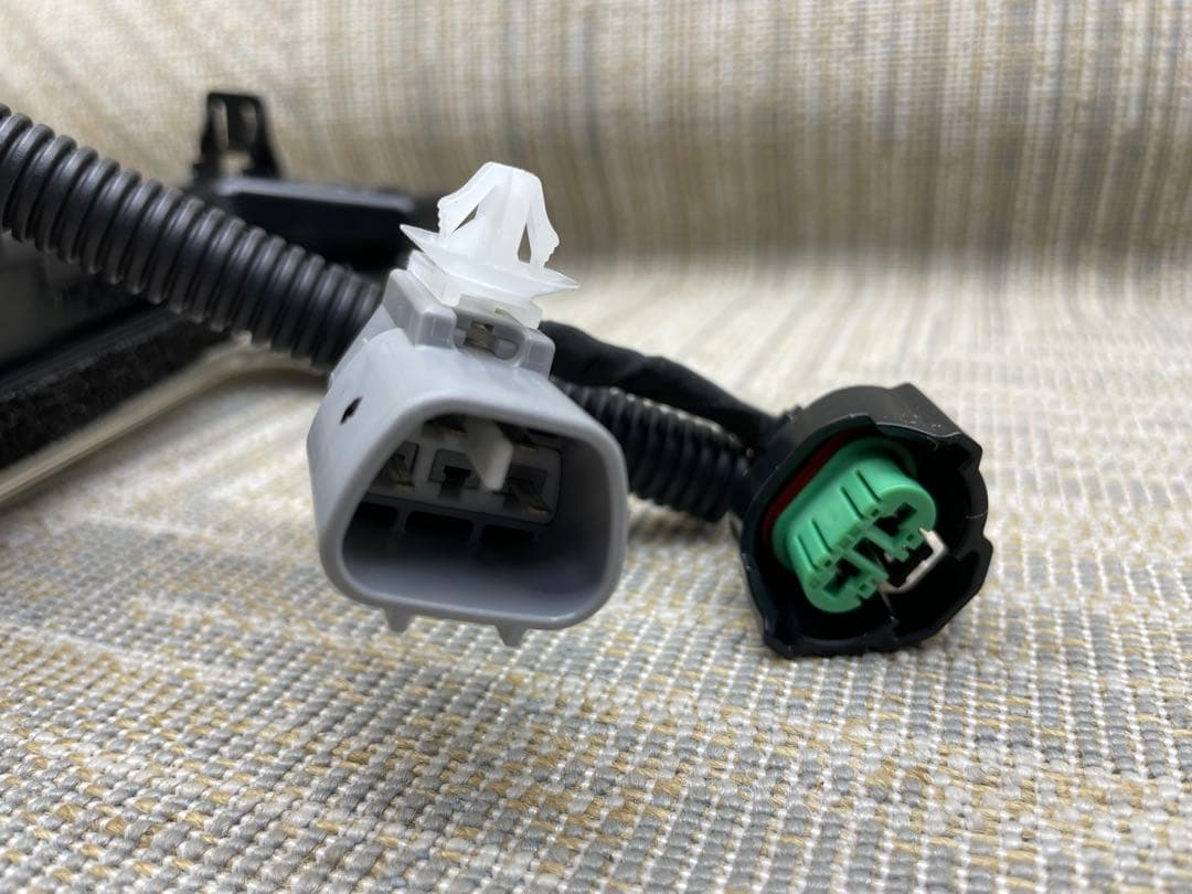 ダイハツ ムーヴ DBA-LA150S 左右側ディライト 812B0-B2070