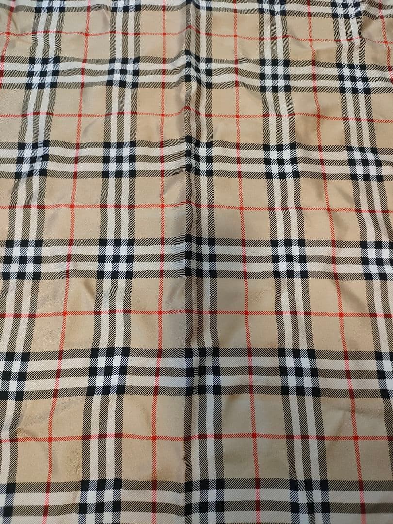 g22 B BURBERRY　バーバリー　スカーフ　シルク100