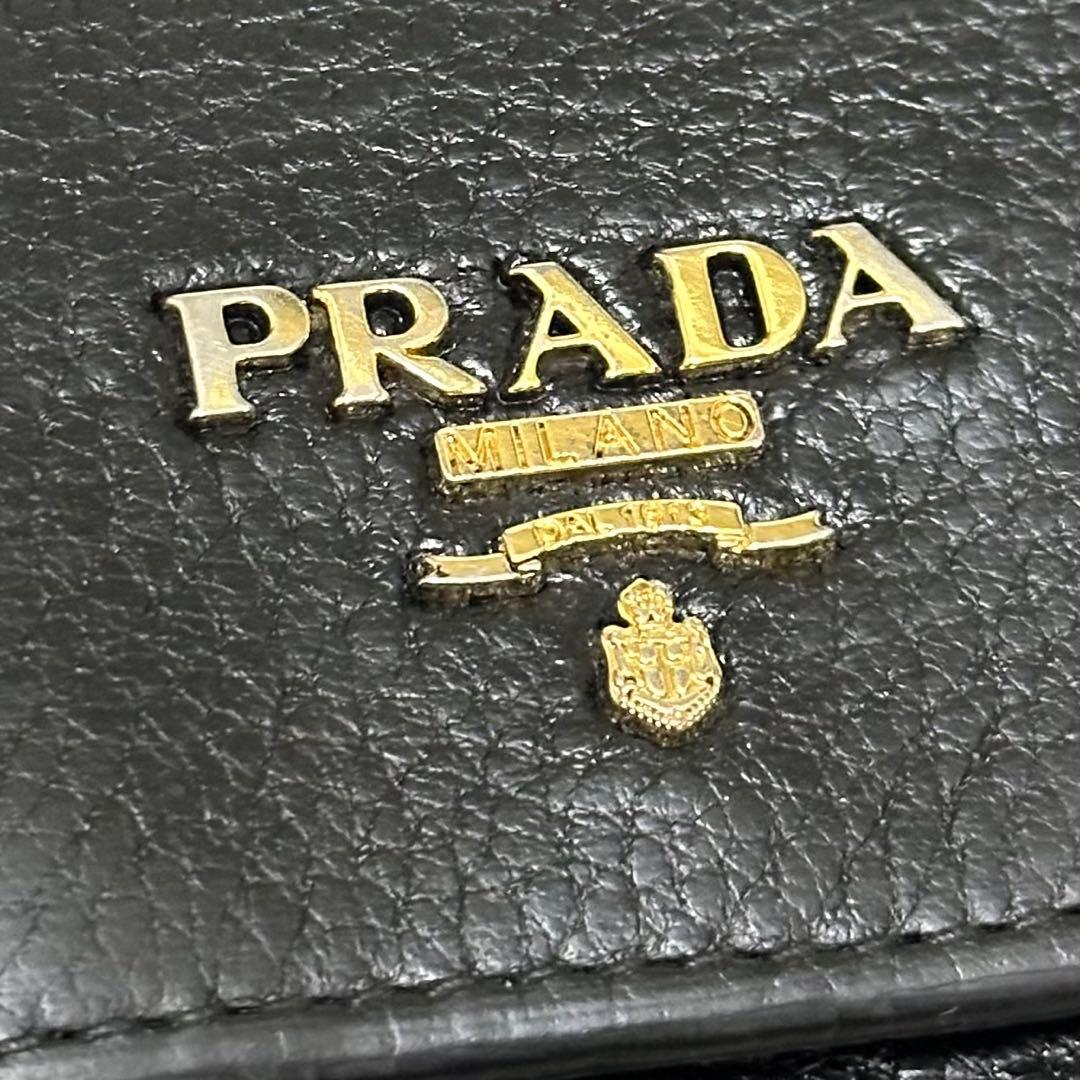 PRADA プラダ　キーケース　6連　ゴールドロゴ シボ革　ブラック