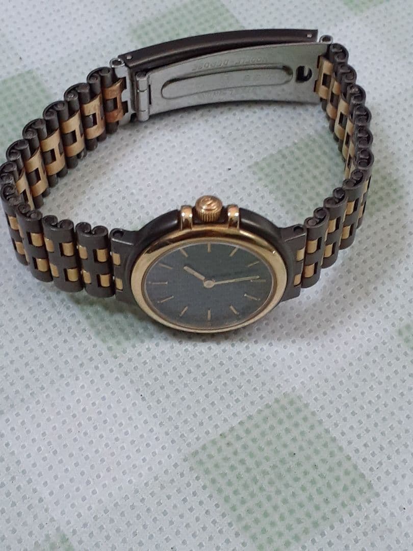 TISSOT 青文字盤 金属ベルト時計