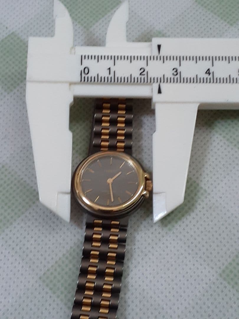 TISSOT 青文字盤 金属ベルト時計