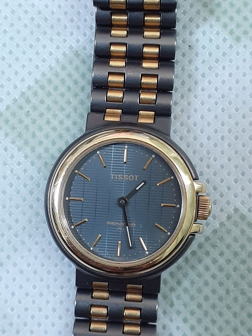 TISSOT 青文字盤 金属ベルト時計