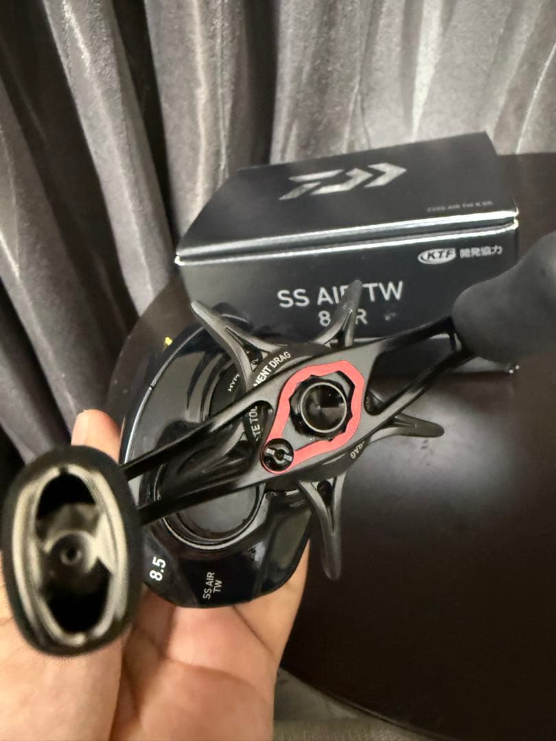 最大値引き価格　ダイワ　23SS air tw 8.5 R