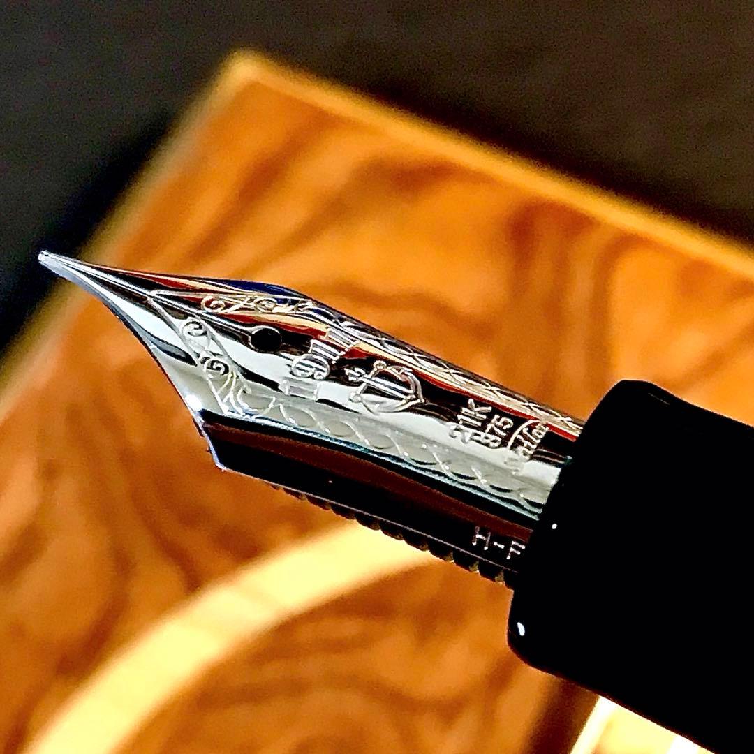 ☆超お勧め☆最高級万年筆☆セーラー プロフィット21（Ｆ)シルバー☆書き味最高級