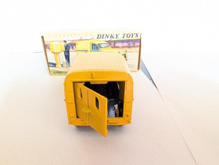仏Dinky ビンテージ　シトロエン2 CV 郵便車　オリジナルNo:560