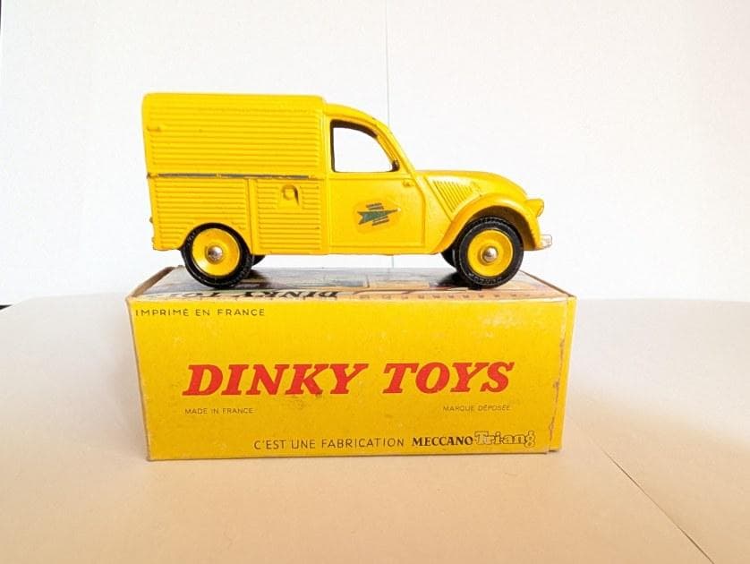 仏Dinky ビンテージ　シトロエン2 CV 郵便車　オリジナルNo:560