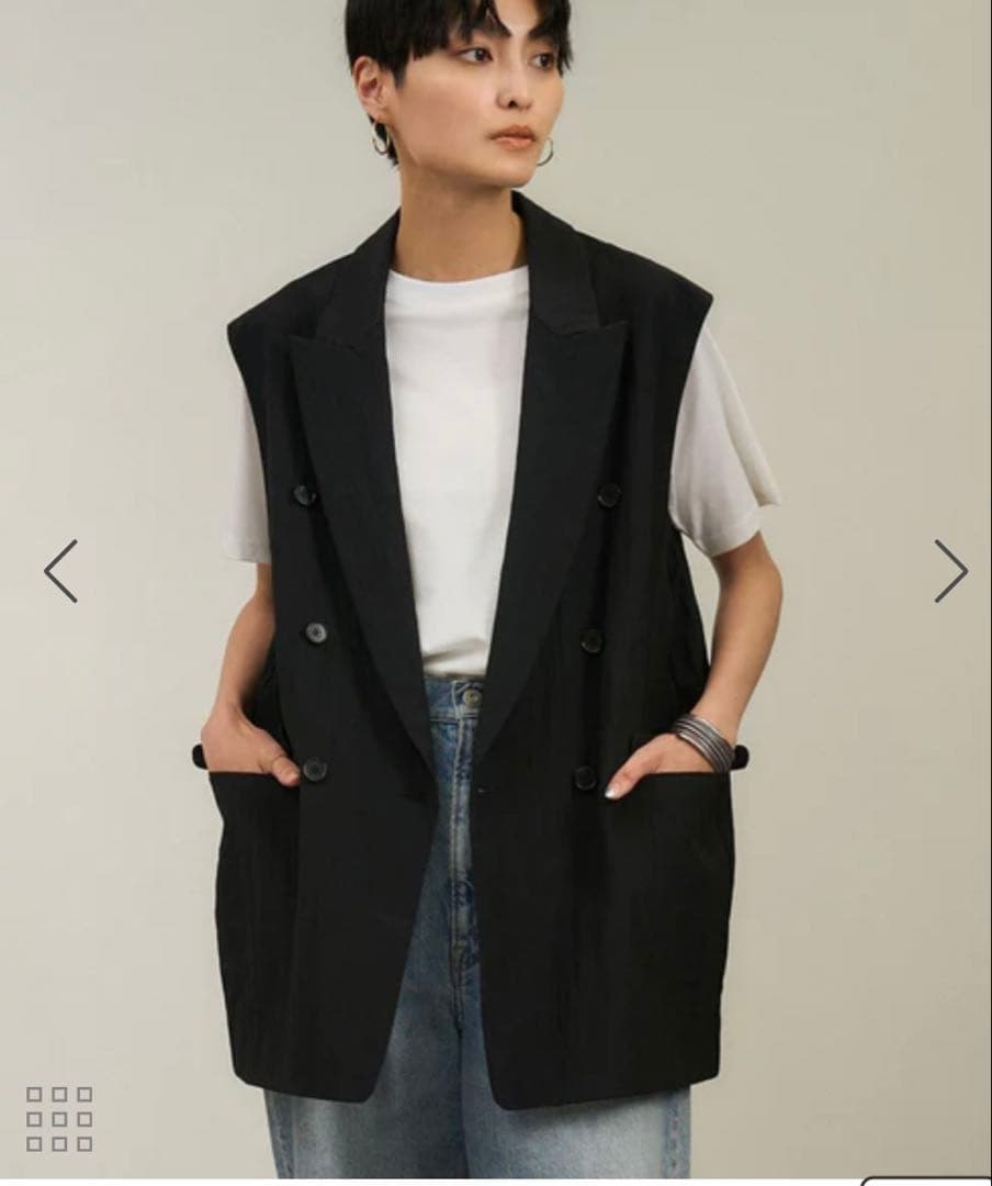 ダブル黒ベスト ジレ　美品　サロンアダムエロペ