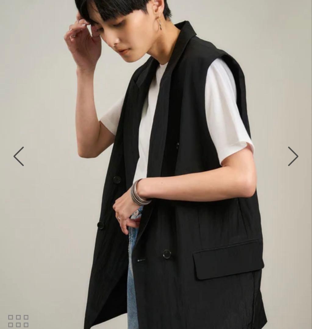 ダブル黒ベスト ジレ　美品　サロンアダムエロペ