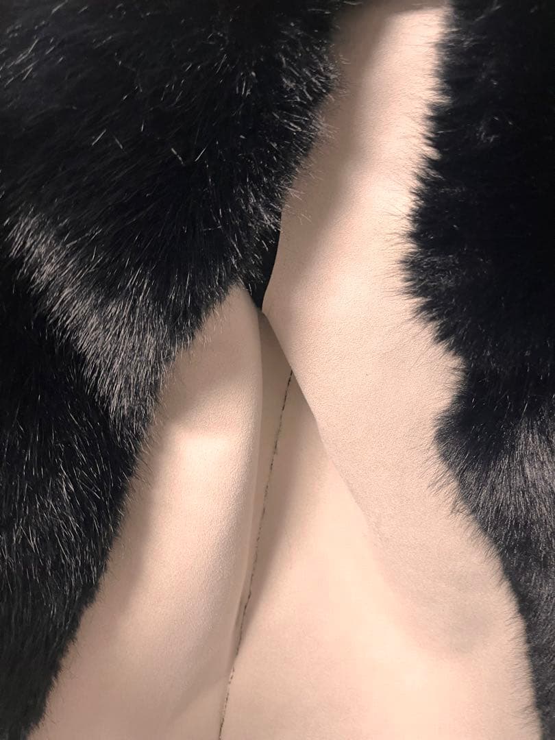 ❤︎glamlips SUEDE ポンディング FUR ベスト　ブラック❤︎