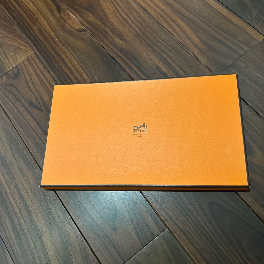 エルメス　HERMES シルク ロザンジュ　スカーフ 　箱付き 美品　大きめ