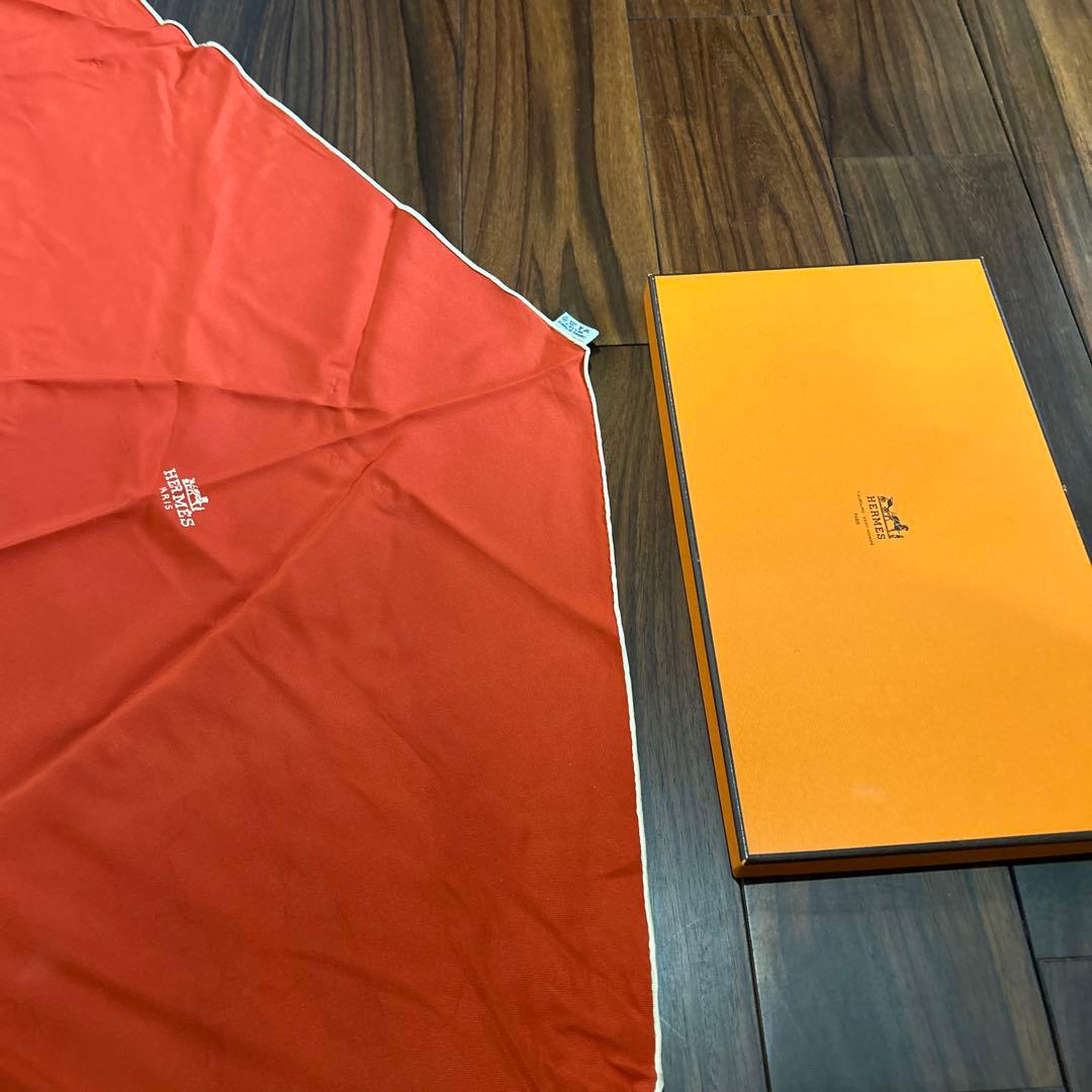 エルメス　HERMES シルク ロザンジュ　スカーフ 　箱付き 美品　大きめ