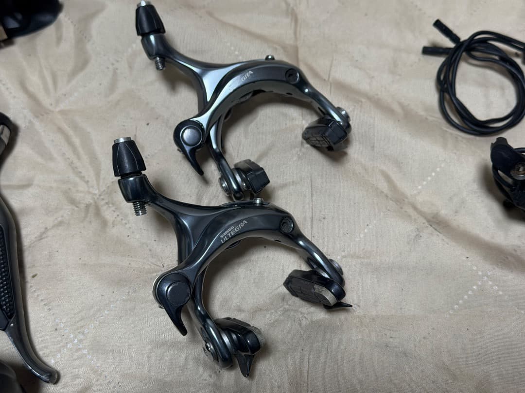 Shimano Ultegra 6770 Di2 コンポーネントセット