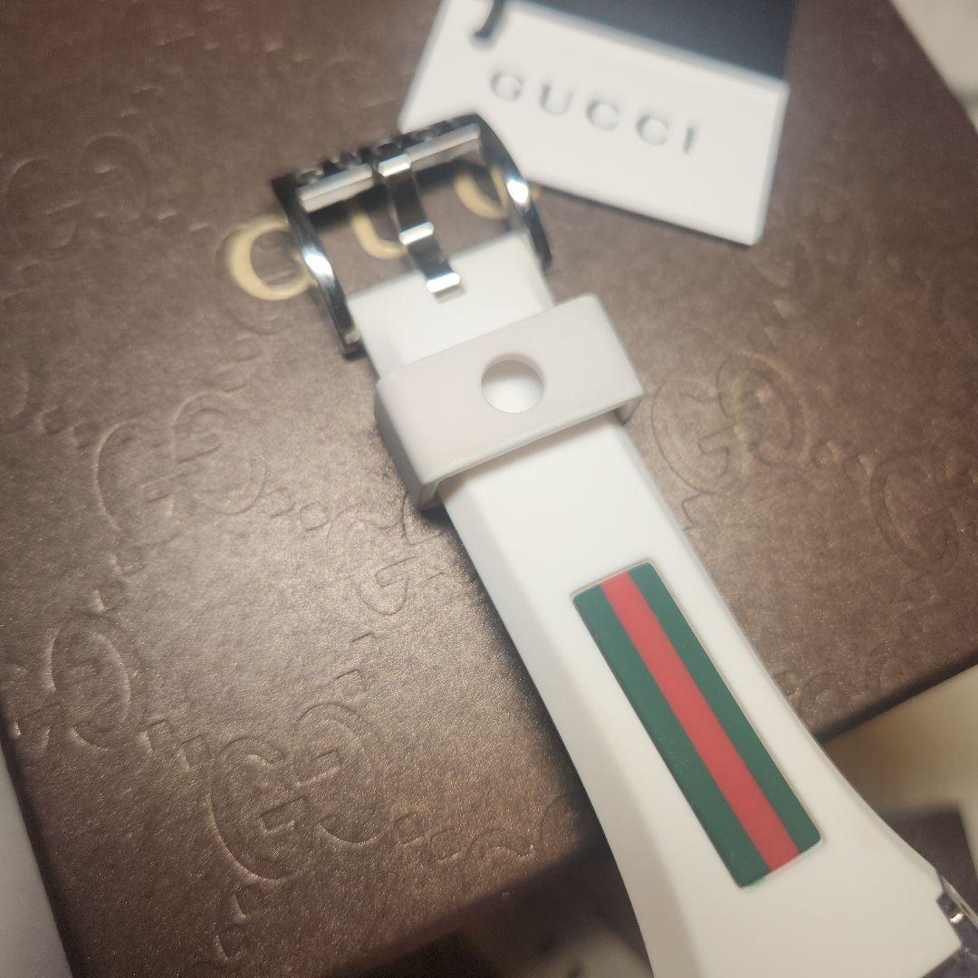 GUCCI SYNC ホワイトラバーベルト 時計
