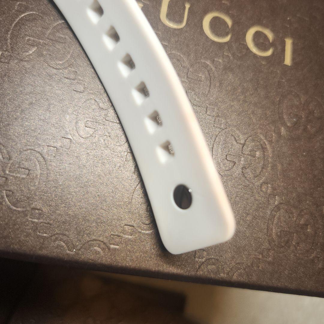 GUCCI SYNC ホワイトラバーベルト 時計