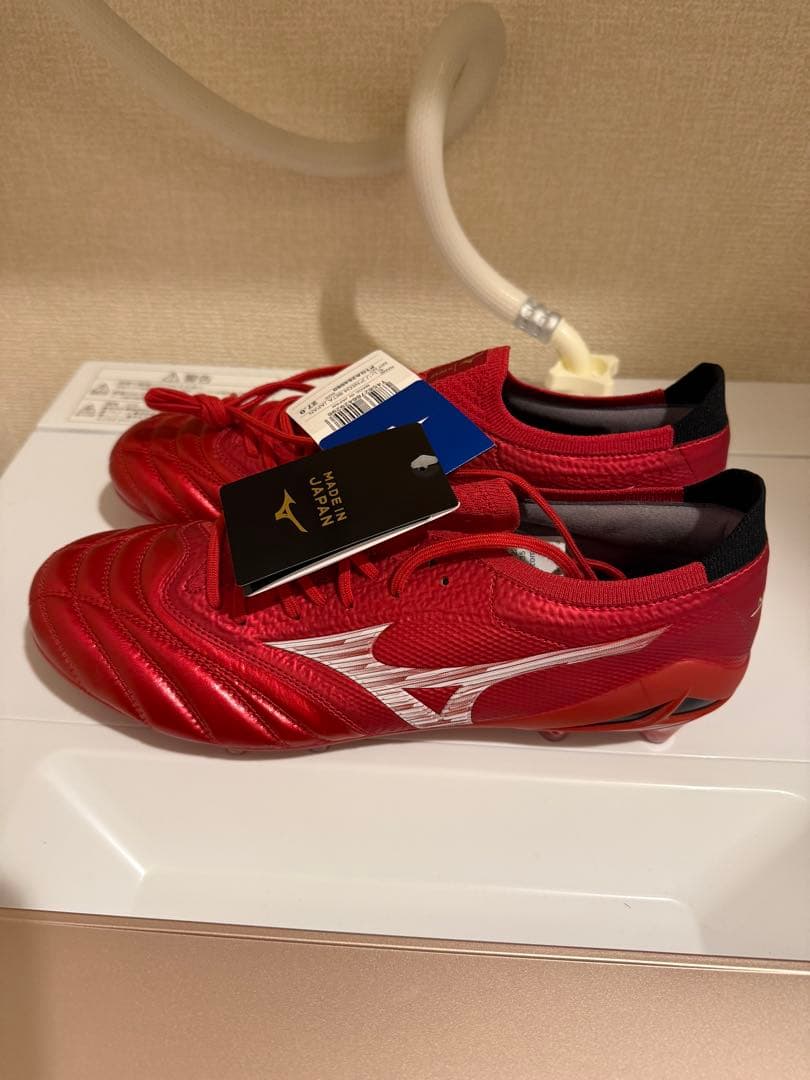 Mizuno Morelia Neo III レッド サッカーシューズ