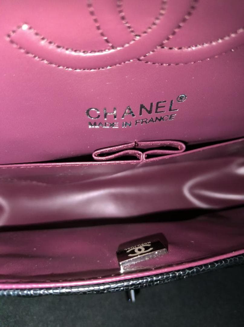 Chanel A01112 チェーンショルダーバッグ シルバー金具 ノベルティ