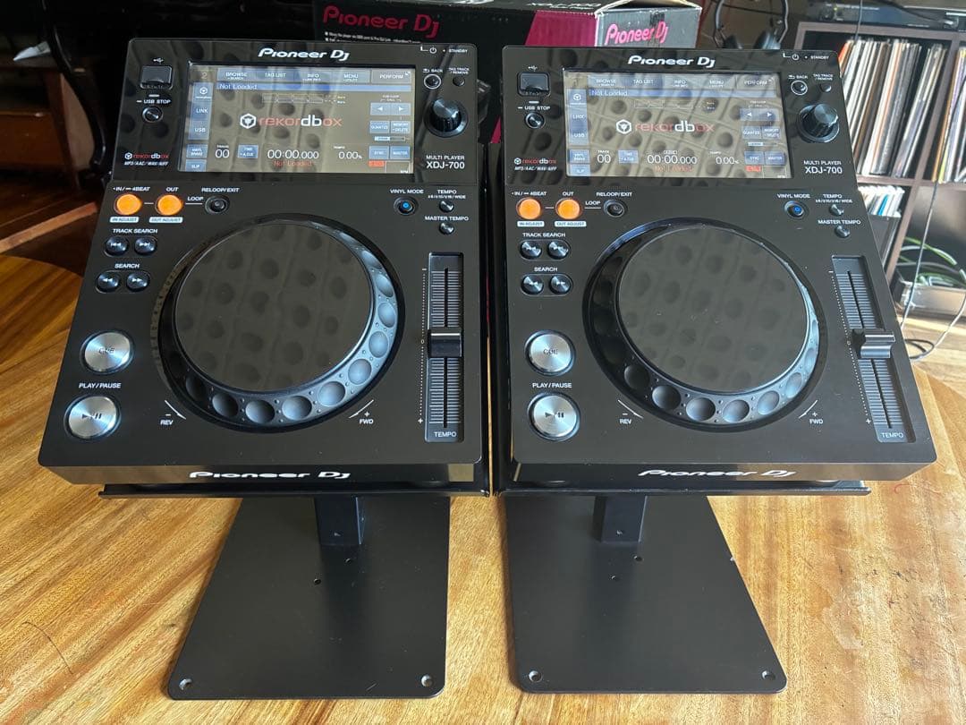 のぶ【美品/スタンド付】Pioneer DJ XDJ-700 2台セット