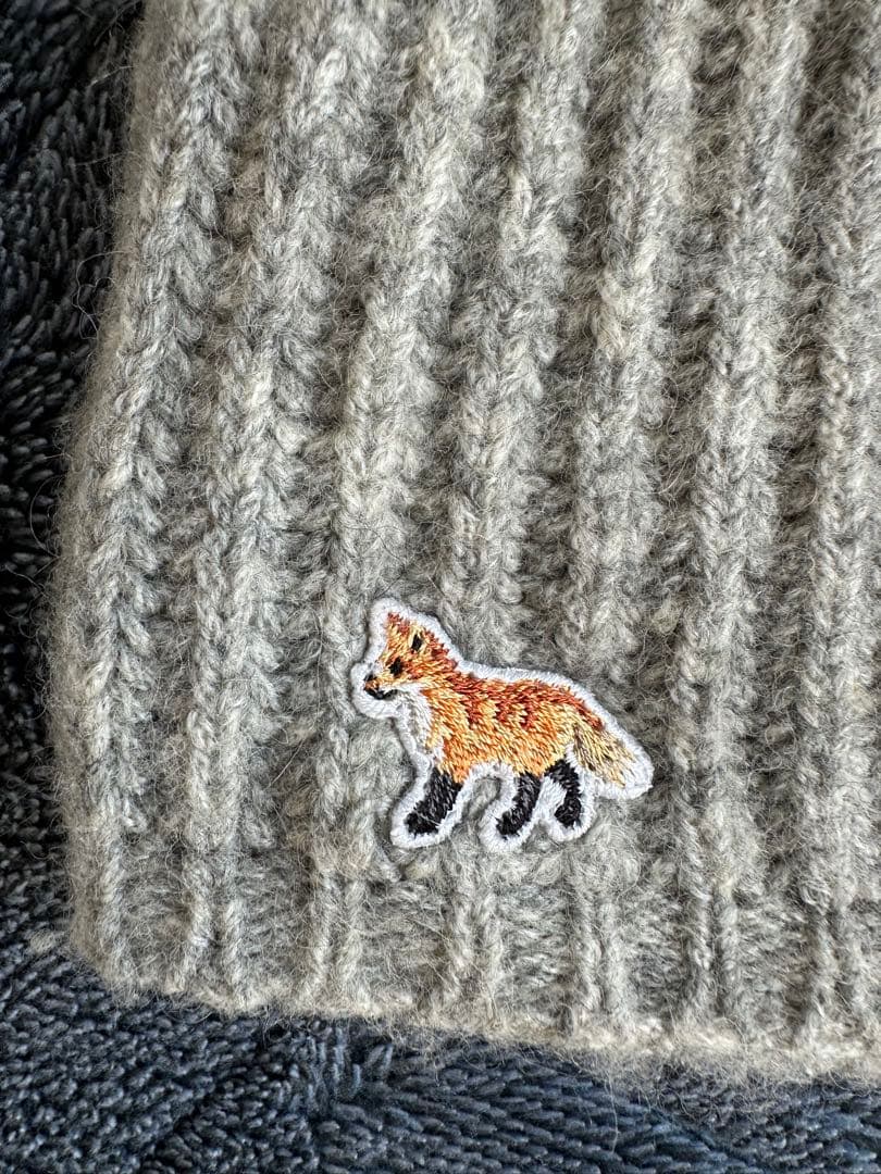 MAISON KITSUNE ビーニー