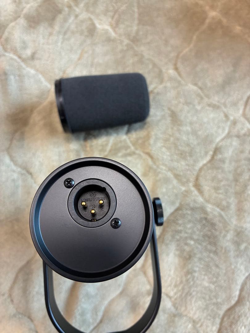 【ほぼ新品】SHURE シュア MV7X