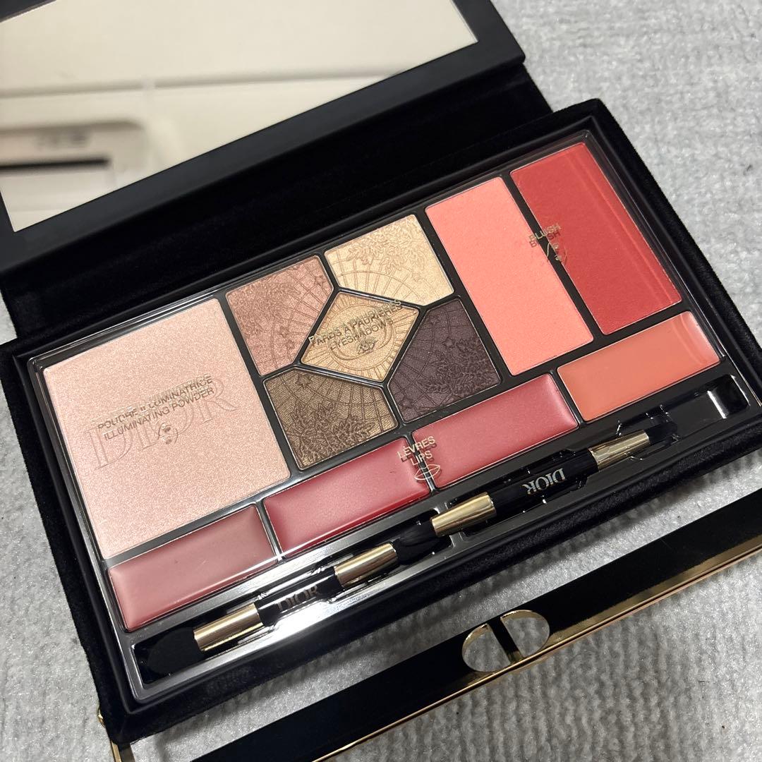 【新品未使用】Dior ホリデー アイシャドウパレット