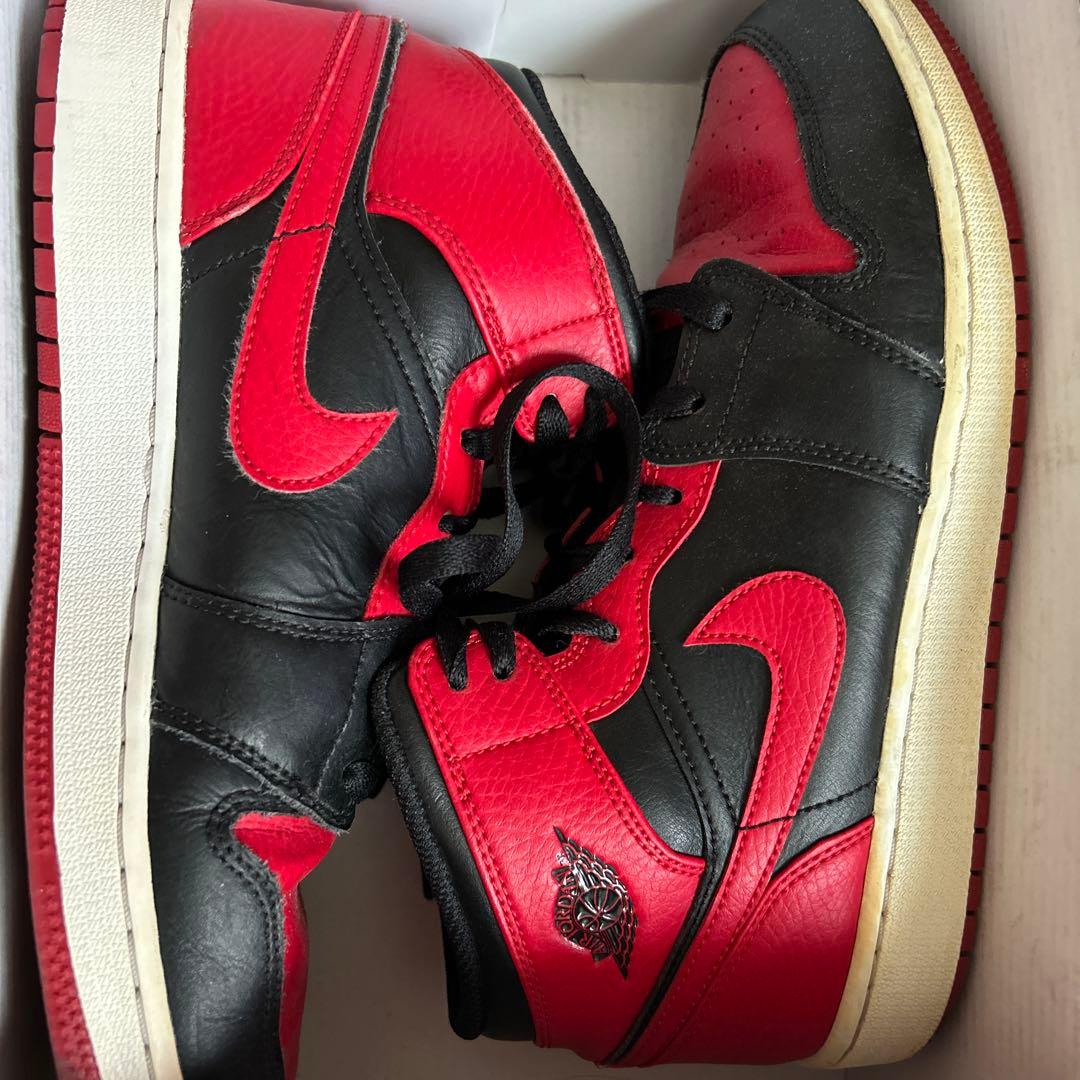 シューズ(男性用) Nike Air Jordan 1 mid bred