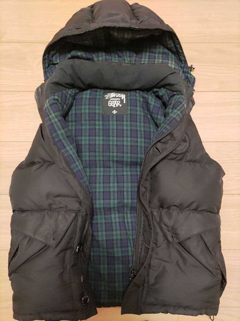【美品】 STUSSY ダウンベスト フード付