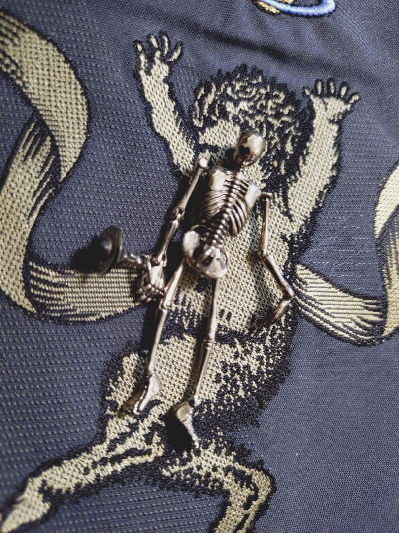 ヴィヴィアンウエストウッド Vivienne Westwood 骸骨ピアス
