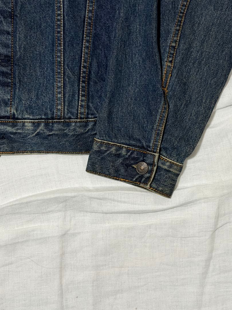 70606 Levi'sリーバイス　デニムジャケット　Lサイズ
