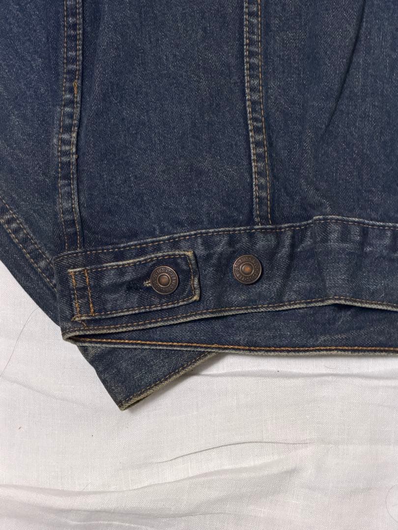 70606 Levi'sリーバイス　デニムジャケット　Lサイズ